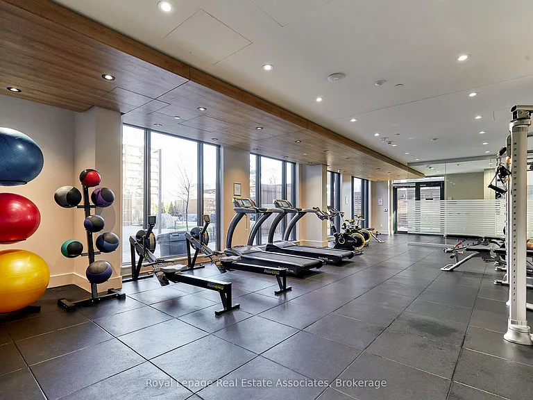 21 Park St E #1803 — Photo 35