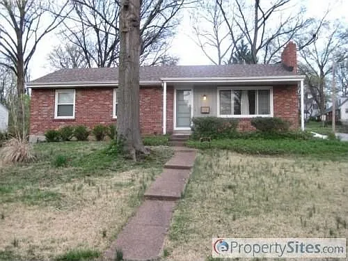 402 N Clay Ave photo 1