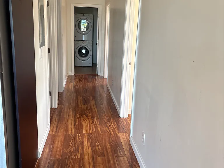 2036 Aupuni St — Photo 2