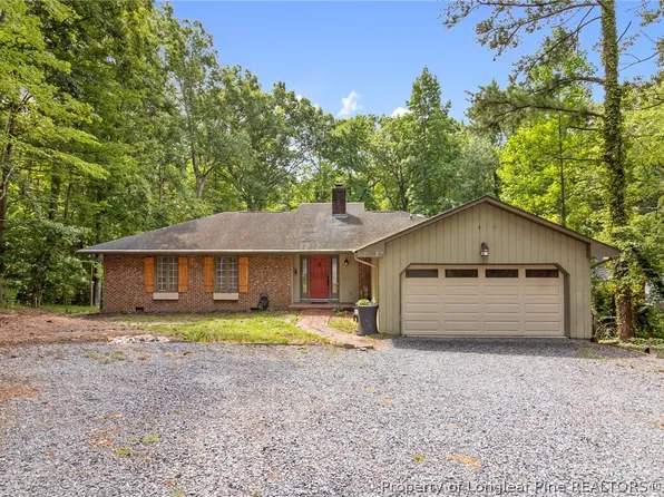 6093 Dunes Dr, Sanford, NC 27332