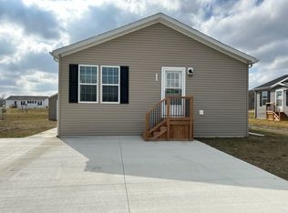 24245 Redwood Dr #245, Chelsea, MI 48118