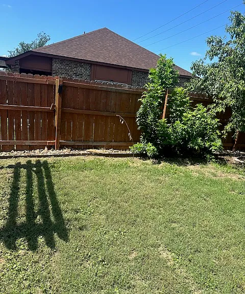 5229 Brewster Dr — Photo 17