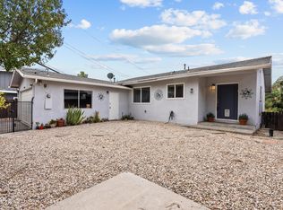 21037 Dumetz Rd, Woodland Hills, CA 91364