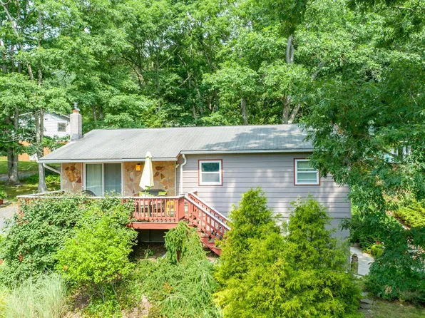 1606 Wheeling Ave, Oakland, MD 21550