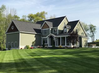 7 Lamplighter Ln, Salem, NH 03079