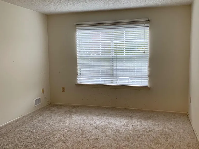 57 Juniper Way — Photo 8