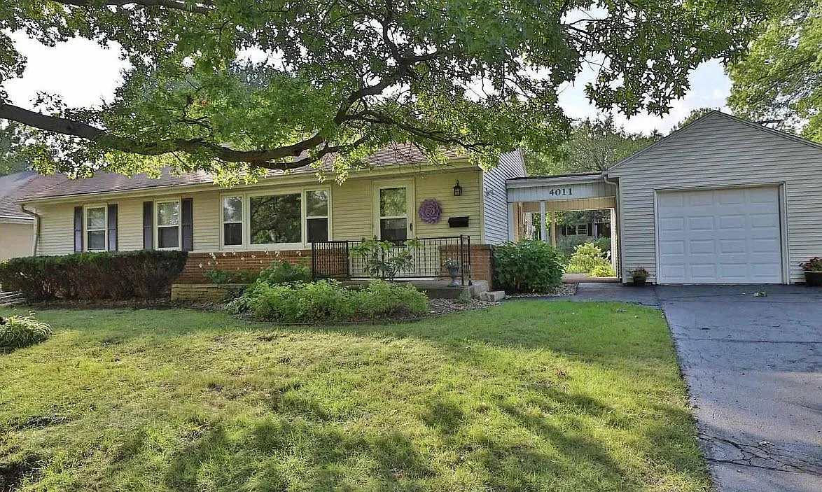 4011 N North St photo 1
