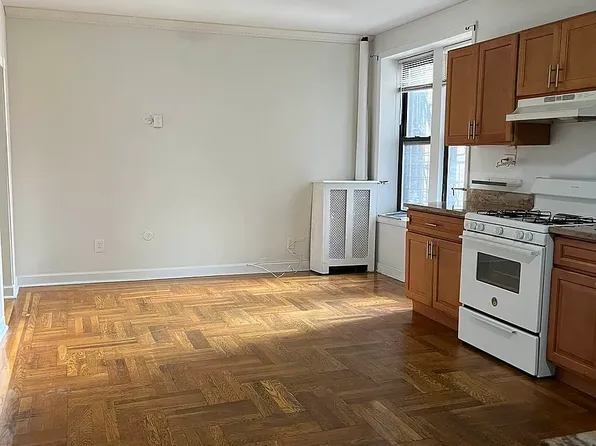 4568 Manhattan College Pkwy APT 4H, Bronx, NY 10471