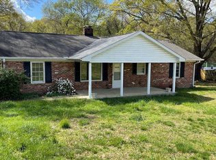 1088 Boiling Springs Rd, Spartanburg, SC 29303