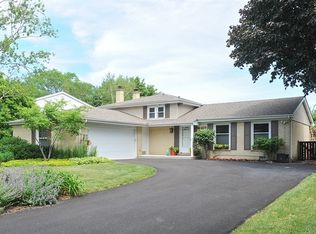 2521 Pebbleford Ln, Glenview, IL 60026