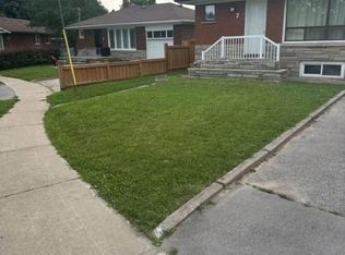 7 Toulon Rd, Toronto, ON M1G 1V6