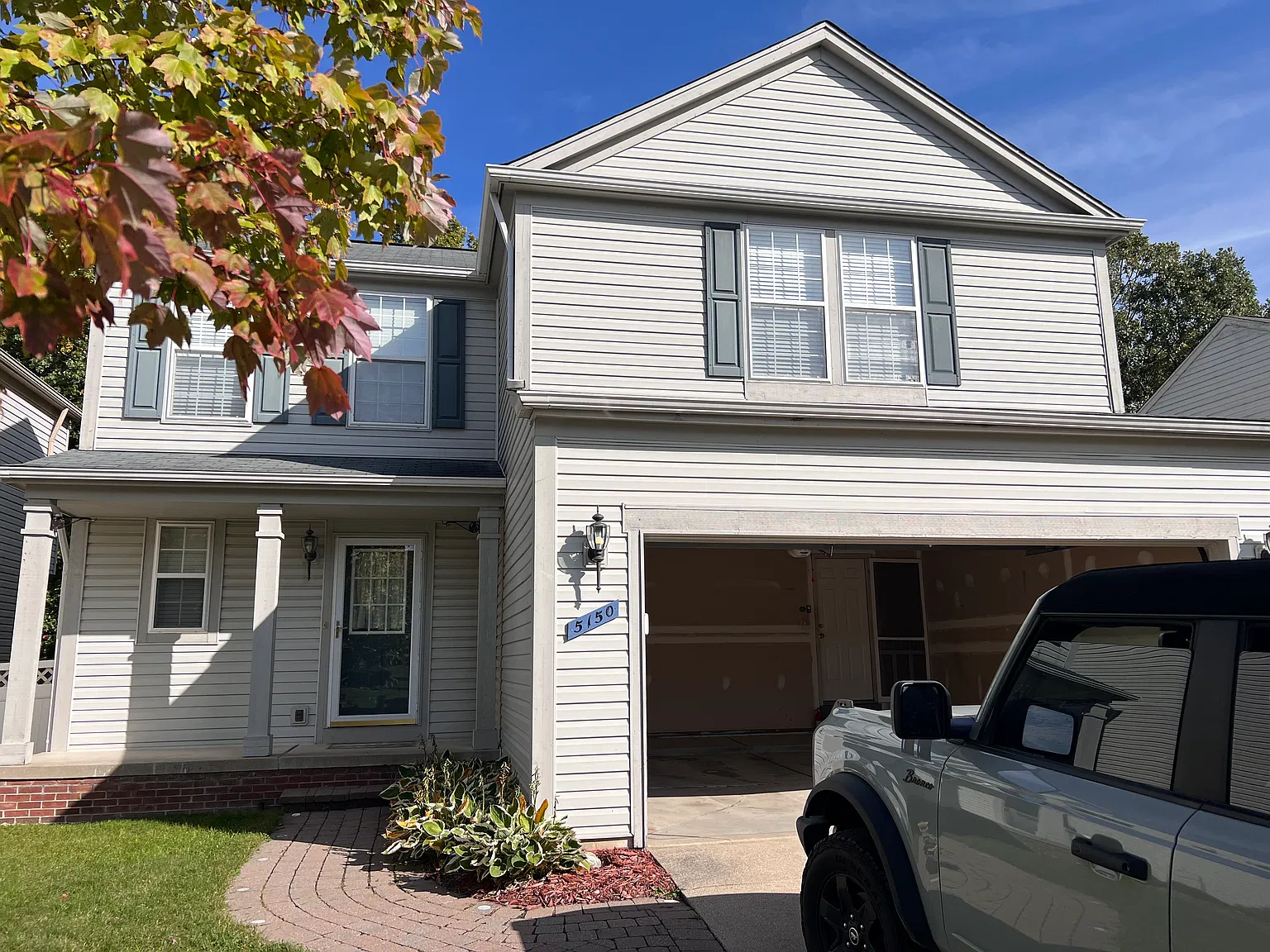 4 bed, 2.5 bath, 1746 sqft, $2,000 — Photo 2