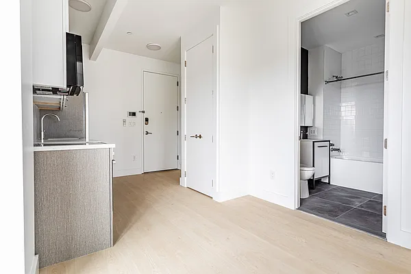 Rented by Yup Realty LLC | media 14