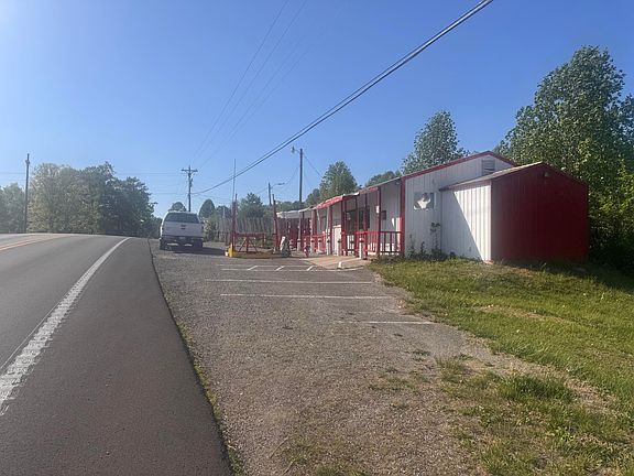 3rd image of 1948 Bee Creek Rd