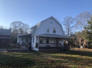 427 Harvard St, Whitman, MA 02382