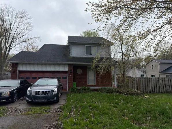9331 Maple Rd, Algonac, MI 48001