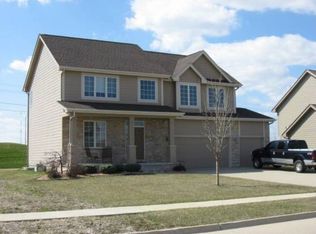 4118 127th St, Urbandale, IA 50323