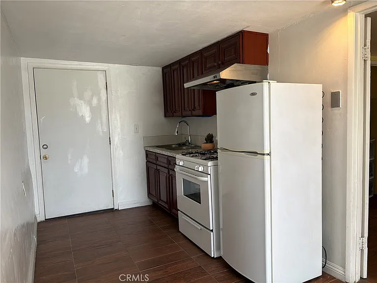 2005 Redding Ave — Photo 16