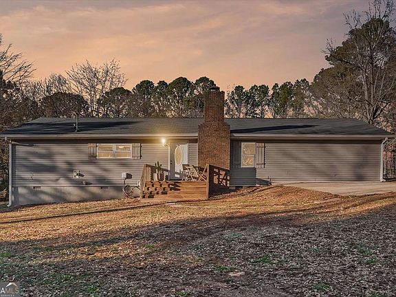 2nd image of 718 Baskin Rd