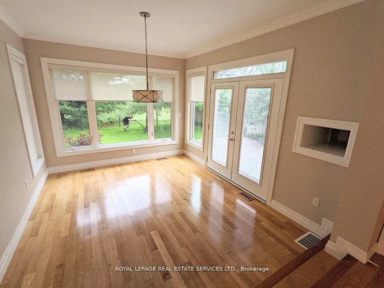 1602 Lincolnshire Blvd — Photo 12