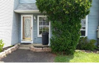 50 Bark Hollow Ln, Horsham, PA 19044