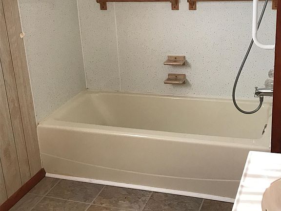 3rd image of 2345 Blue Ave