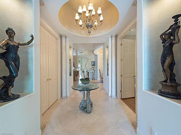 3rd image of 828 Villa Florenza Dr