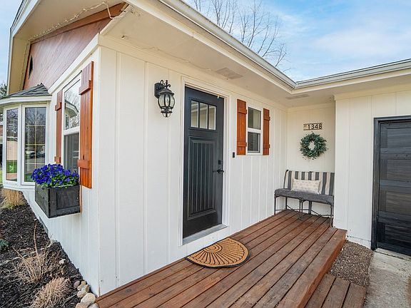 4th image of 1348 Armstrong Place
