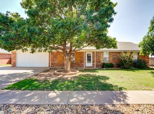 1436 5th St, Shallowater, TX 79363