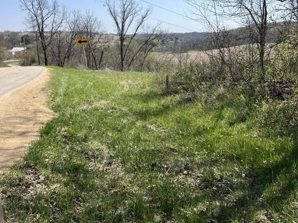 5.49 acres County Road II, Highland, WI 53543