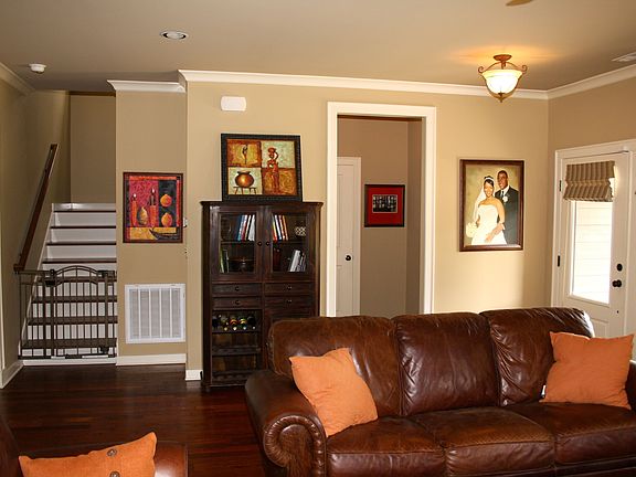 5th image of 3946 James Hill Cir