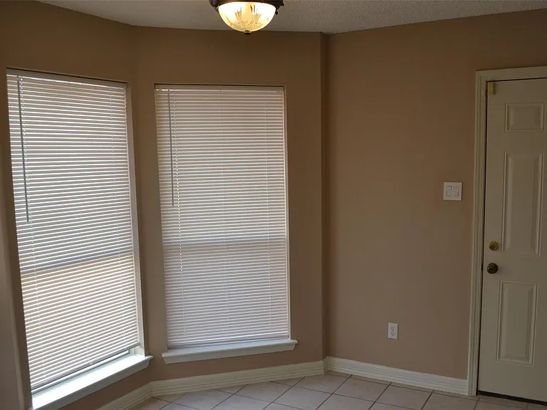 4203 Field Meadow Dr — Photo 13