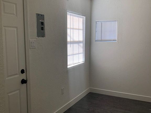 2nd image of 4014 W 102nd St #8870668