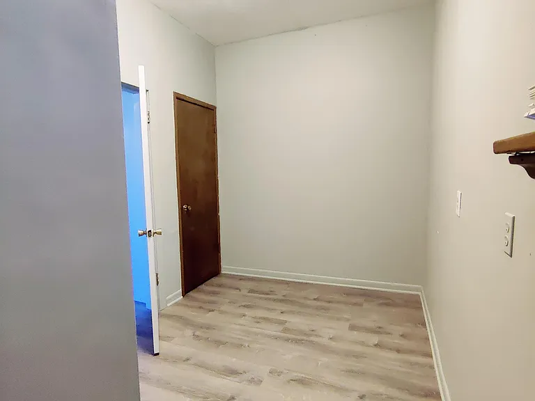 310 N Elm St #4 — Photo 9