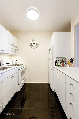 Rented by Corcoran | media 3