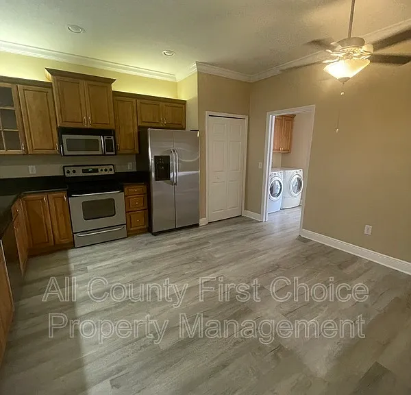 9718 Taylor Rose Ln — Photo 5