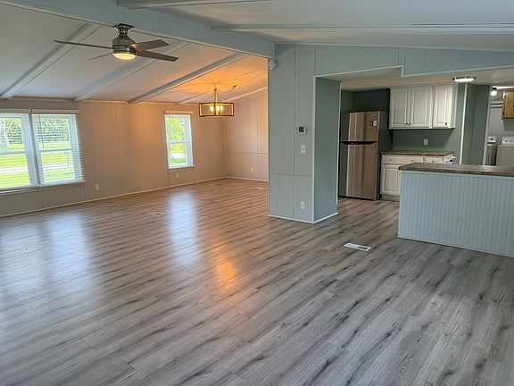 2nd image of 5545 Monticello Dr