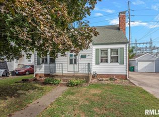 9 Ruth Ct, Springfield, IL 62704