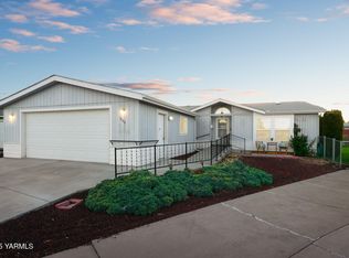 1806 Magnolia Ct, Yakima, WA 98908