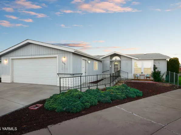 1806 Magnolia Ct, Yakima, WA 98908
