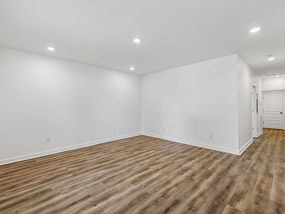 5th image of 1511 9th Ave N
