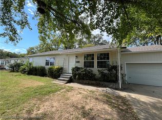 415 N 21st St, Van Buren, AR 72956