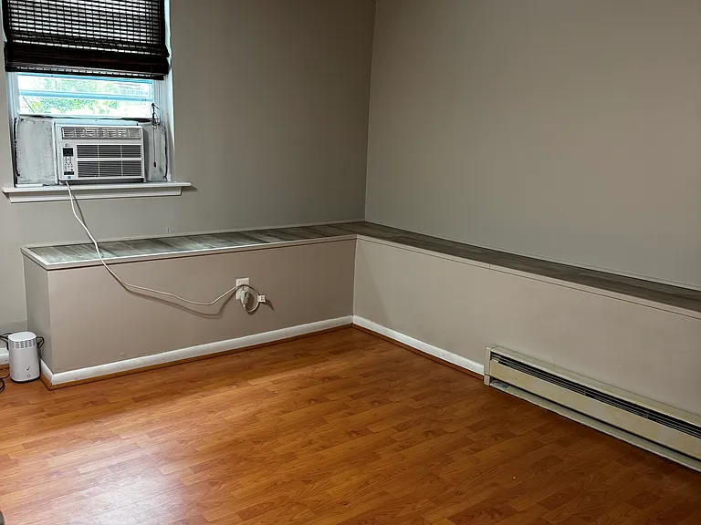 4323 Maple Ave #1 — Photo 6