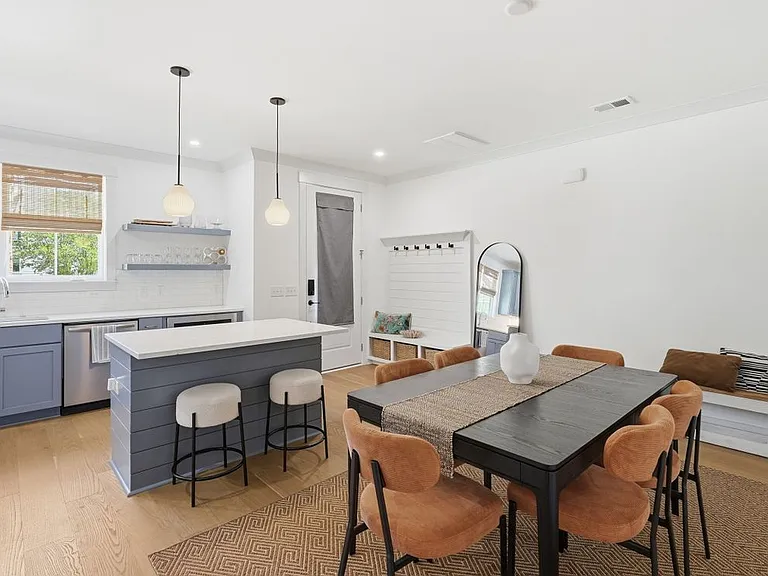 105 Risewell Ct — Photo 7