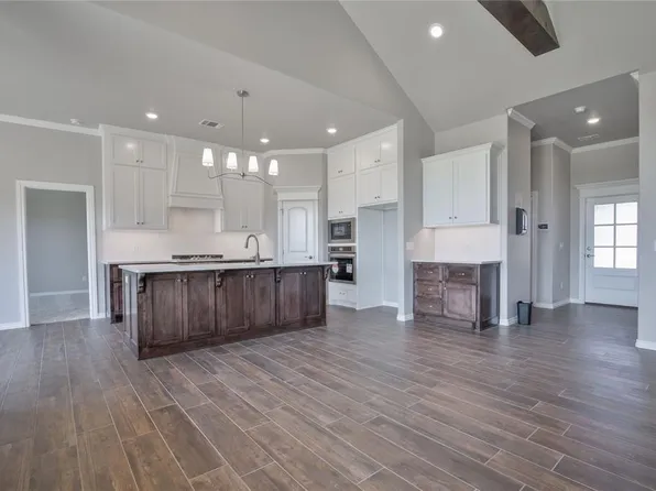 5725 Rose Prairie Blvd, Edmond, OK 73034