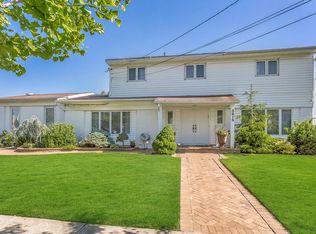 3615 Bertha Dr, Baldwin, NY