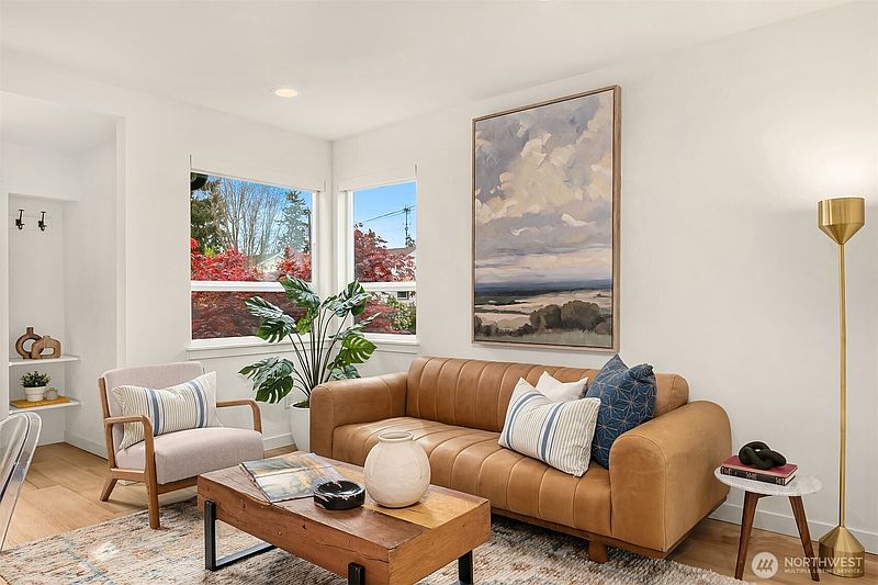 4th image of 8913 8th Avenue NE