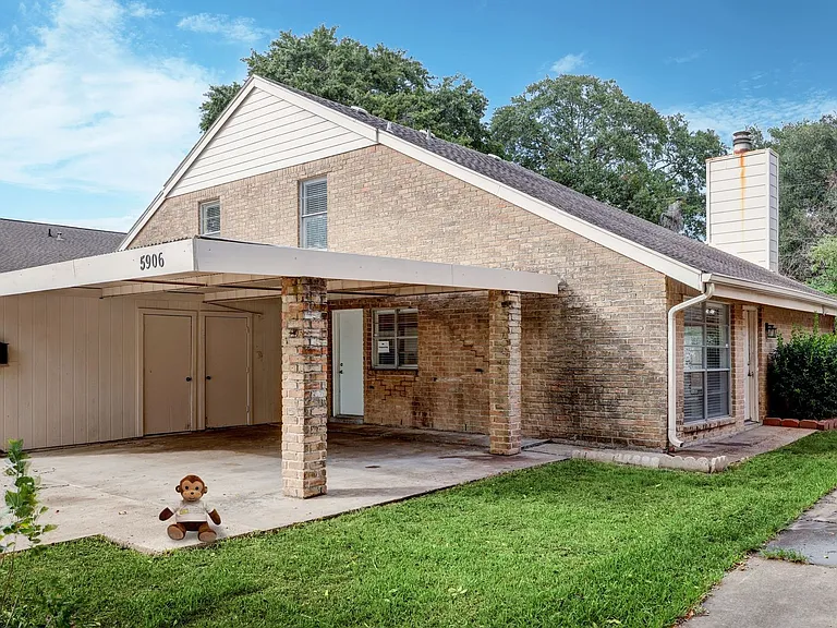 5906 Golden Forest Dr — Photo 1
