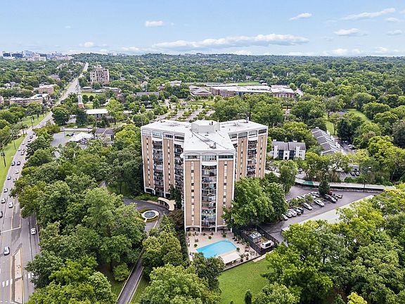2nd image of 4215 Harding Pike APT 704