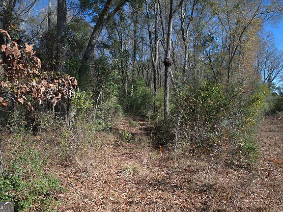 3rd image of 920 Cordele Rd